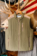 Load image into Gallery viewer, Vest with Quilted Details (Two Colors)