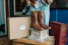 Load image into Gallery viewer, Tumble Weed Roper Boots